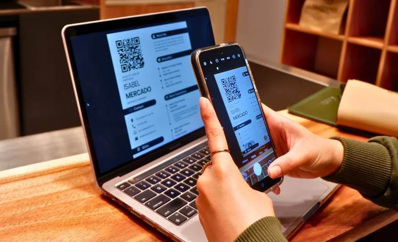 How does QR code help business?